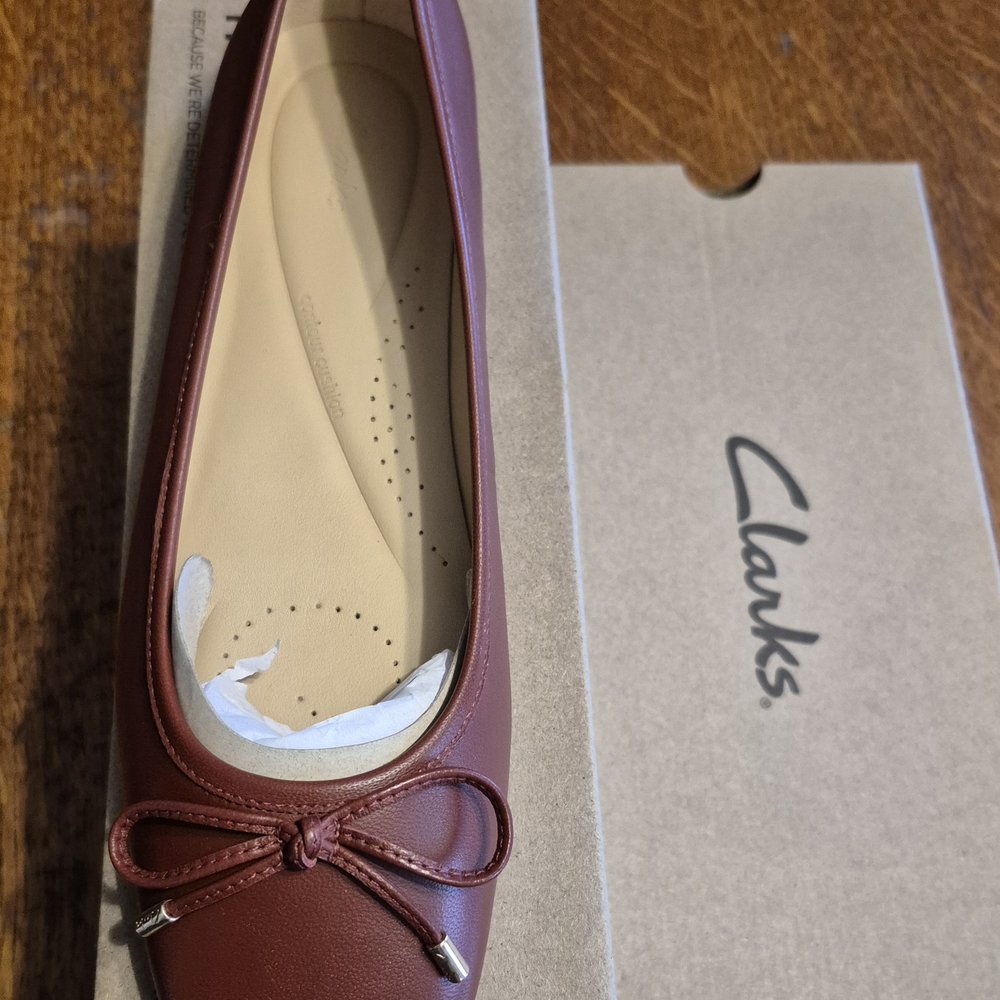 Clarks Women's Brown Leather Ballet Flats